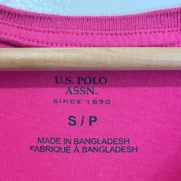 U.S.  Polo Assn V-Neck Logo T-Shirt - Picture 7 of 8